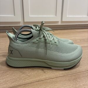 Flux Footwear Adapt Trainer Sneaker Calcite Green Mint Men’s 8.5/Women’s 10